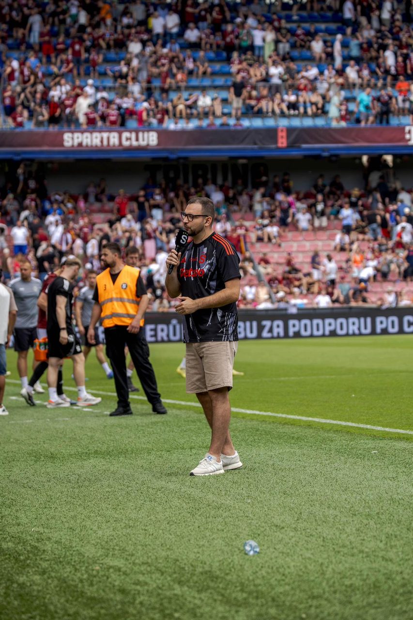 Filip Lejček před zápasem na stadionu Sparty
